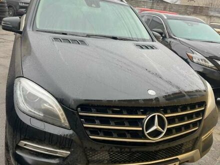 Черный Мерседес М-Класс, объемом двигателя 3 л и пробегом 156 тыс. км за 28000 $, фото 1 на Automoto.ua