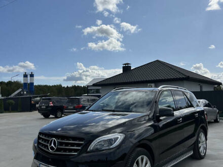 Мерседес М-Класс 2013 в Камень-Каширский на Automoto.ua Черный Мерседес М-Класс, объемом двигателя 2.99 л и пробегом 321 тыс. км за 23899 $, фото 1 на Automoto.ua