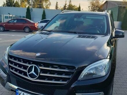 Мерседес М-Класс 2013 в Киеве на Automoto.ua Черный Мерседес М-Класс, объемом двигателя 2.2 л и пробегом 161 тыс. км за 20600 $, фото 1 на Automoto.ua