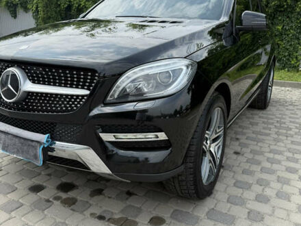 Мерседес М-Класс 2015 в Ивано-Франковске на Automoto.ua Черный Мерседес М-Класс, объемом двигателя 2.99 л и пробегом 299 тыс. км за 27999 $, фото 1 на Automoto.ua