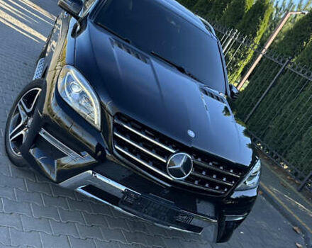 Черный Мерседес М-Класс, объемом двигателя 2.99 л и пробегом 90 тыс. км за 32000 $, фото 1 на Automoto.ua