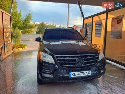 Мерседес М-Класс 2015 в Днепре (Днепропетровске) на Automoto.ua Черный Мерседес М-Класс, объемом двигателя 3.5 л и пробегом 235 тыс. км за 21700 $, фото 1 на Automoto.ua