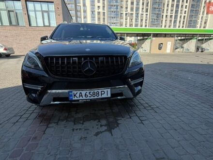 Чорний Мерседес М-Клас, об'ємом двигуна 3.5 л та пробігом 227 тис. км за 19300 $, фото 1 на Automoto.ua