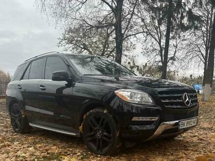 Черный Мерседес М-Класс, объемом двигателя 2.14 л и пробегом 179 тыс. км за 21000 $, фото 1 на Automoto.ua