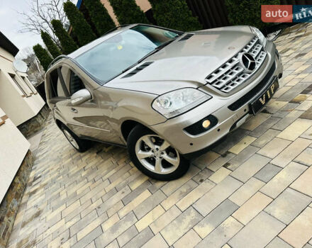 Коричневый Мерседес М-Класс, объемом двигателя 0 л и пробегом 270 тыс. км за 10500 $, фото 26 на Automoto.ua