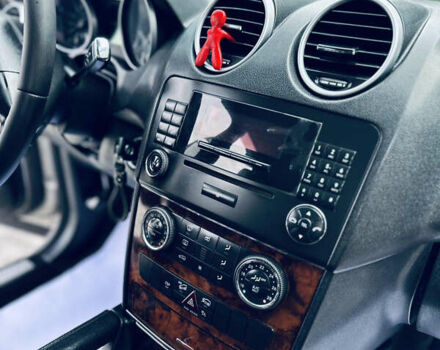 Коричневый Мерседес М-Класс, объемом двигателя 0 л и пробегом 270 тыс. км за 10500 $, фото 17 на Automoto.ua