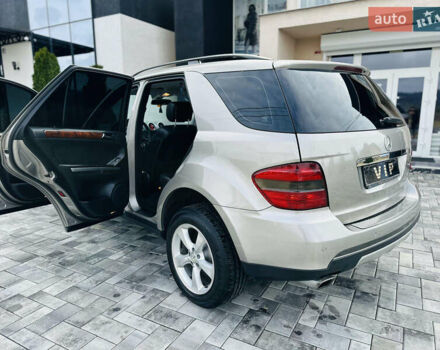 Коричневый Мерседес М-Класс, объемом двигателя 0 л и пробегом 270 тыс. км за 10500 $, фото 2 на Automoto.ua