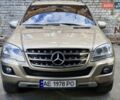 Коричневий Мерседес М-Клас, об'ємом двигуна 5.5 л та пробігом 233 тис. км за 18299 $, фото 37 на Automoto.ua