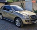 Коричневий Мерседес М-Клас, об'ємом двигуна 5.5 л та пробігом 233 тис. км за 18299 $, фото 4 на Automoto.ua