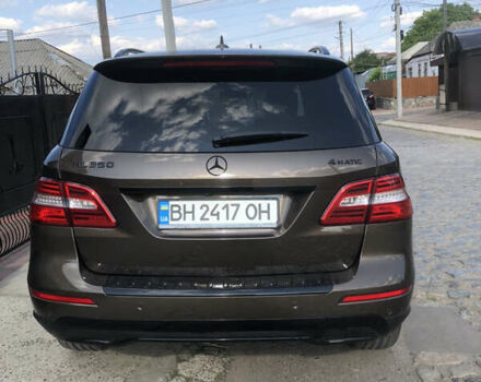 Коричневий Мерседес М-Клас, об'ємом двигуна 3.5 л та пробігом 258 тис. км за 16900 $, фото 6 на Automoto.ua