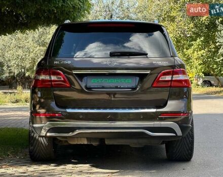 Коричневий Мерседес М-Клас, об'ємом двигуна 2.14 л та пробігом 270 тис. км за 17900 $, фото 5 на Automoto.ua