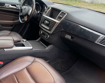 Коричневый Мерседес М-Класс, объемом двигателя 2.14 л и пробегом 187 тыс. км за 21000 $, фото 12 на Automoto.ua