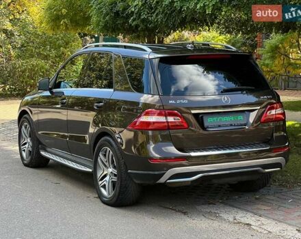 Коричневий Мерседес М-Клас, об'ємом двигуна 2.14 л та пробігом 270 тис. км за 17900 $, фото 8 на Automoto.ua