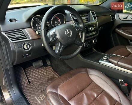 Коричневий Мерседес М-Клас, об'ємом двигуна 2.14 л та пробігом 270 тис. км за 17900 $, фото 13 на Automoto.ua