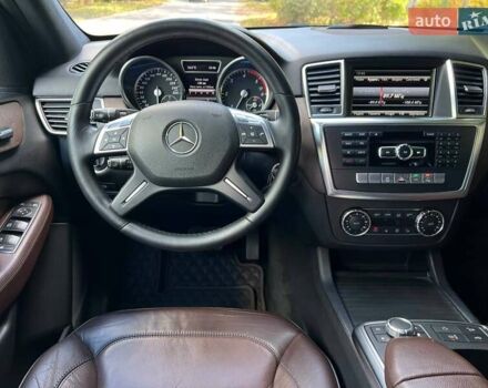 Коричневий Мерседес М-Клас, об'ємом двигуна 2.14 л та пробігом 270 тис. км за 17900 $, фото 11 на Automoto.ua