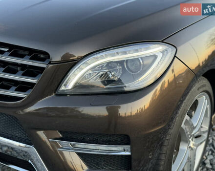 Коричневый Мерседес М-Класс, объемом двигателя 2.99 л и пробегом 317 тыс. км за 24500 $, фото 16 на Automoto.ua