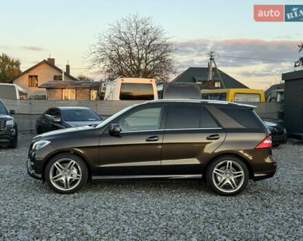 Коричневый Мерседес М-Класс, объемом двигателя 2.99 л и пробегом 317 тыс. км за 24500 $, фото 5 на Automoto.ua