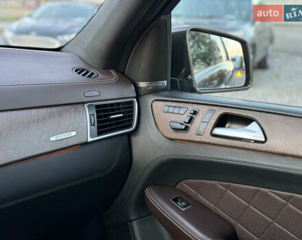 Коричневый Мерседес М-Класс, объемом двигателя 2.99 л и пробегом 317 тыс. км за 24500 $, фото 26 на Automoto.ua