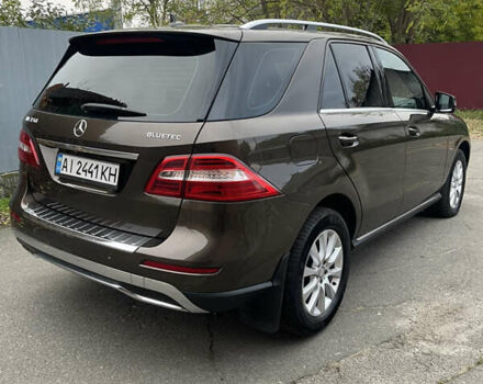 Коричневый Мерседес М-Класс, объемом двигателя 2.14 л и пробегом 187 тыс. км за 21000 $, фото 4 на Automoto.ua