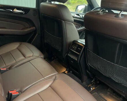 Коричневый Мерседес М-Класс, объемом двигателя 2.14 л и пробегом 187 тыс. км за 21000 $, фото 11 на Automoto.ua