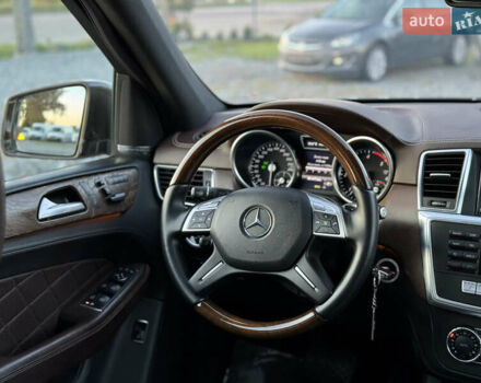 Коричневый Мерседес М-Класс, объемом двигателя 2.99 л и пробегом 317 тыс. км за 24500 $, фото 25 на Automoto.ua