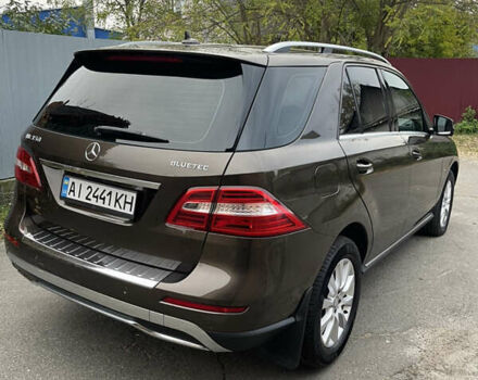 Коричневый Мерседес М-Класс, объемом двигателя 2.14 л и пробегом 187 тыс. км за 21000 $, фото 3 на Automoto.ua