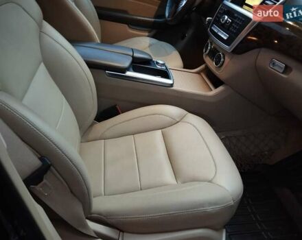 Коричневый Мерседес М-Класс, объемом двигателя 2.99 л и пробегом 253 тыс. км за 19700 $, фото 53 на Automoto.ua