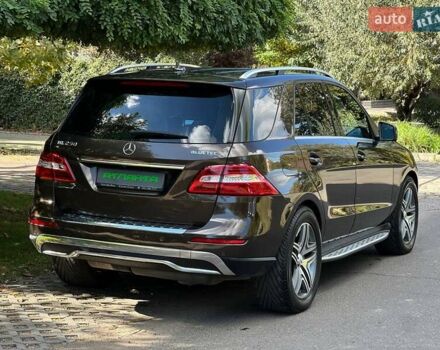 Коричневий Мерседес М-Клас, об'ємом двигуна 2.14 л та пробігом 270 тис. км за 17900 $, фото 6 на Automoto.ua