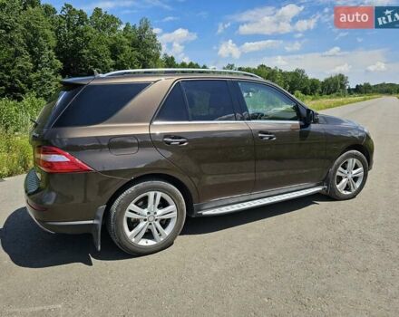Мерседес М-Клас 2013 у Трускавце на Automoto.ua Коричневий Мерседес М-Клас, об'ємом двигуна 2.99 л та пробігом 76 тис. км за 34000 $, фото 8 на Automoto.ua
