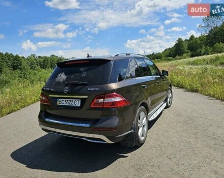 Мерседес М-Клас 2013 у Трускавце на Automoto.ua Коричневий Мерседес М-Клас, об'ємом двигуна 2.99 л та пробігом 76 тис. км за 34000 $, фото 6 на Automoto.ua