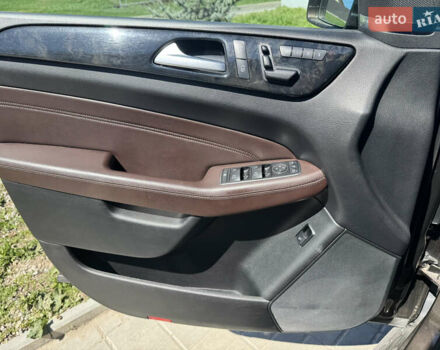 Коричневый Мерседес М-Класс, объемом двигателя 2.99 л и пробегом 240 тыс. км за 23500 $, фото 10 на Automoto.ua