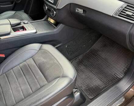 Коричневый Мерседес М-Класс, объемом двигателя 2.14 л и пробегом 69 тыс. км за 25500 $, фото 15 на Automoto.ua