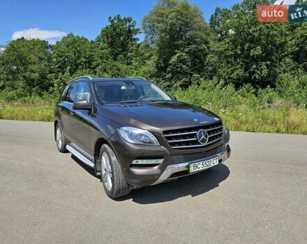 Мерседес М-Клас 2013 у Трускавце на Automoto.ua Коричневий Мерседес М-Клас, об'ємом двигуна 2.99 л та пробігом 76 тис. км за 34000 $, фото 1 на Automoto.ua