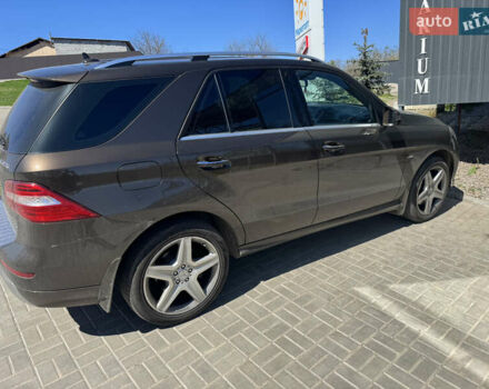 Коричневый Мерседес М-Класс, объемом двигателя 2.99 л и пробегом 240 тыс. км за 23500 $, фото 6 на Automoto.ua