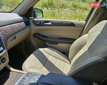Мерседес М-Клас 2013 у Трускавце на Automoto.ua Коричневий Мерседес М-Клас, об'ємом двигуна 2.99 л та пробігом 76 тис. км за 34000 $, фото 11 на Automoto.ua