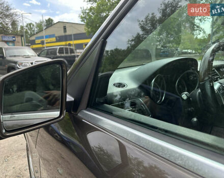 Коричневий Мерседес М-Клас, об'ємом двигуна 3.5 л та пробігом 115 тис. км за 26000 $, фото 28 на Automoto.ua