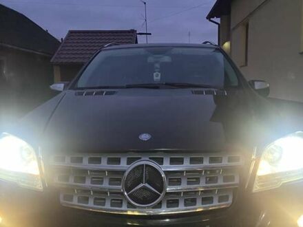 Коричневий Мерседес М-Клас, об'ємом двигуна 2.99 л та пробігом 258 тис. км за 15555 $, фото 1 на Automoto.ua