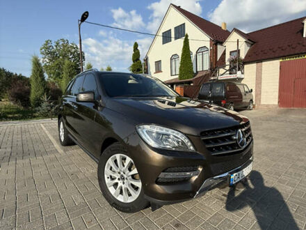 Мерседес М-Клас 2013 у Звенигородка на Automoto.ua Коричневий Мерседес М-Клас, об'ємом двигуна 2.99 л та пробігом 224 тис. км за 28500 $, фото 1 на Automoto.ua