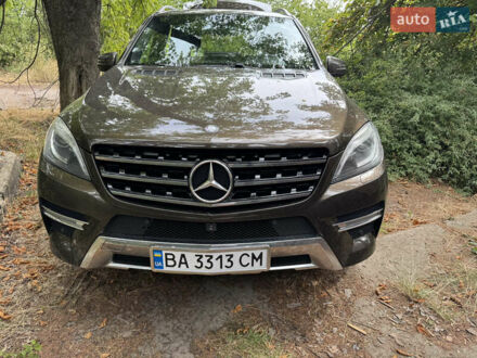 Мерседес М-Класс 2013 в Кропивницком (Кировограде) на Automoto.ua Коричневый Мерседес М-Класс, объемом двигателя 2.99 л и пробегом 120 тыс. км за 25200 $, фото 1 на Automoto.ua