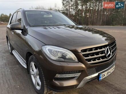 Мерседес М-Класс 2014 в Сарнах на Automoto.ua Коричневый Мерседес М-Класс, объемом двигателя 2.99 л и пробегом 154 тыс. км за 27500 $, фото 1 на Automoto.ua