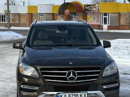 Коричневий Мерседес М-Клас, об'ємом двигуна 2.99 л та пробігом 242 тис. км за 22100 $, фото 1 на Automoto.ua