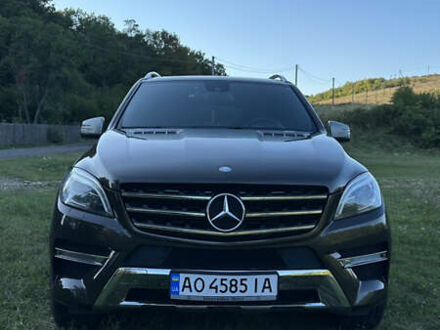Мерседес М-Клас 2014 у Виноградове на Automoto.ua Коричневий Мерседес М-Клас, об'ємом двигуна 3 л та пробігом 213 тис. км за 26000 $, фото 1 на Automoto.ua