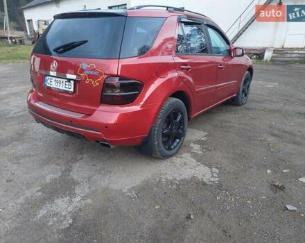 Мерседес М-Класс 2006 в Путиле на Automoto.ua Красный Мерседес М-Класс, объемом двигателя 2.99 л и пробегом 337 тыс. км за 12233 $, фото 9 на Automoto.ua