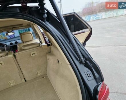 Красный Мерседес М-Класс, объемом двигателя 3.5 л и пробегом 266 тыс. км за 9333 $, фото 56 на Automoto.ua