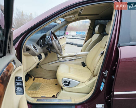 Красный Мерседес М-Класс, объемом двигателя 3.5 л и пробегом 266 тыс. км за 11499 $, фото 99 на Automoto.ua