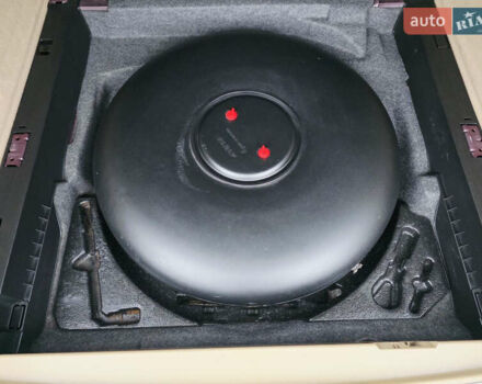 Красный Мерседес М-Класс, объемом двигателя 3.5 л и пробегом 266 тыс. км за 11499 $, фото 45 на Automoto.ua