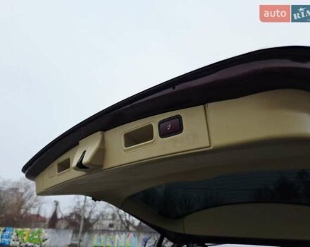 Красный Мерседес М-Класс, объемом двигателя 3.5 л и пробегом 266 тыс. км за 9333 $, фото 62 на Automoto.ua