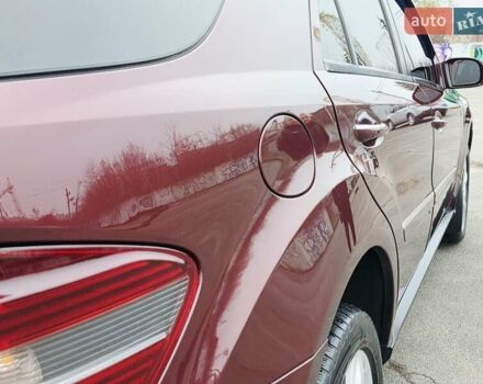 Красный Мерседес М-Класс, объемом двигателя 3.5 л и пробегом 266 тыс. км за 9333 $, фото 44 на Automoto.ua