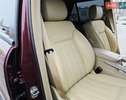 Красный Мерседес М-Класс, объемом двигателя 3.5 л и пробегом 266 тыс. км за 11499 $, фото 93 на Automoto.ua