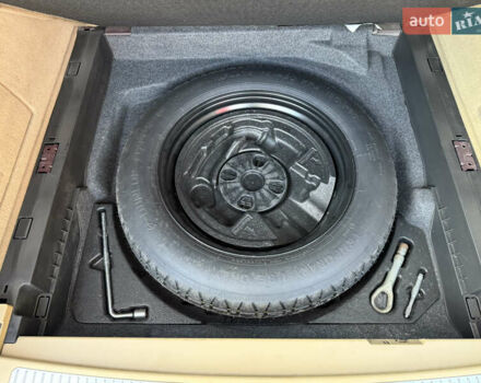 Красный Мерседес М-Класс, объемом двигателя 3.5 л и пробегом 175 тыс. км за 11500 $, фото 32 на Automoto.ua